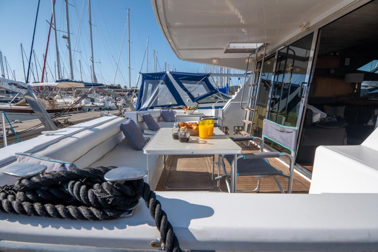 Hebergements Bateaux A Quai Porquerolles Buitenkant foto