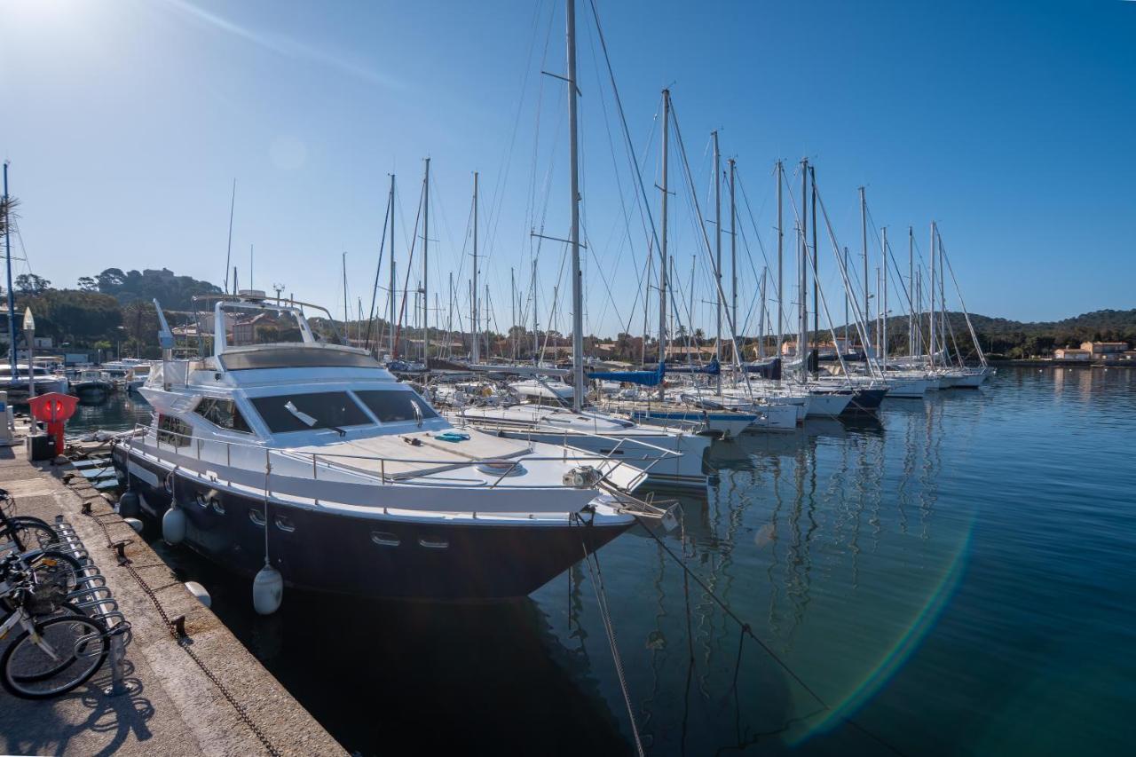 Hebergements Bateaux A Quai Porquerolles Buitenkant foto
