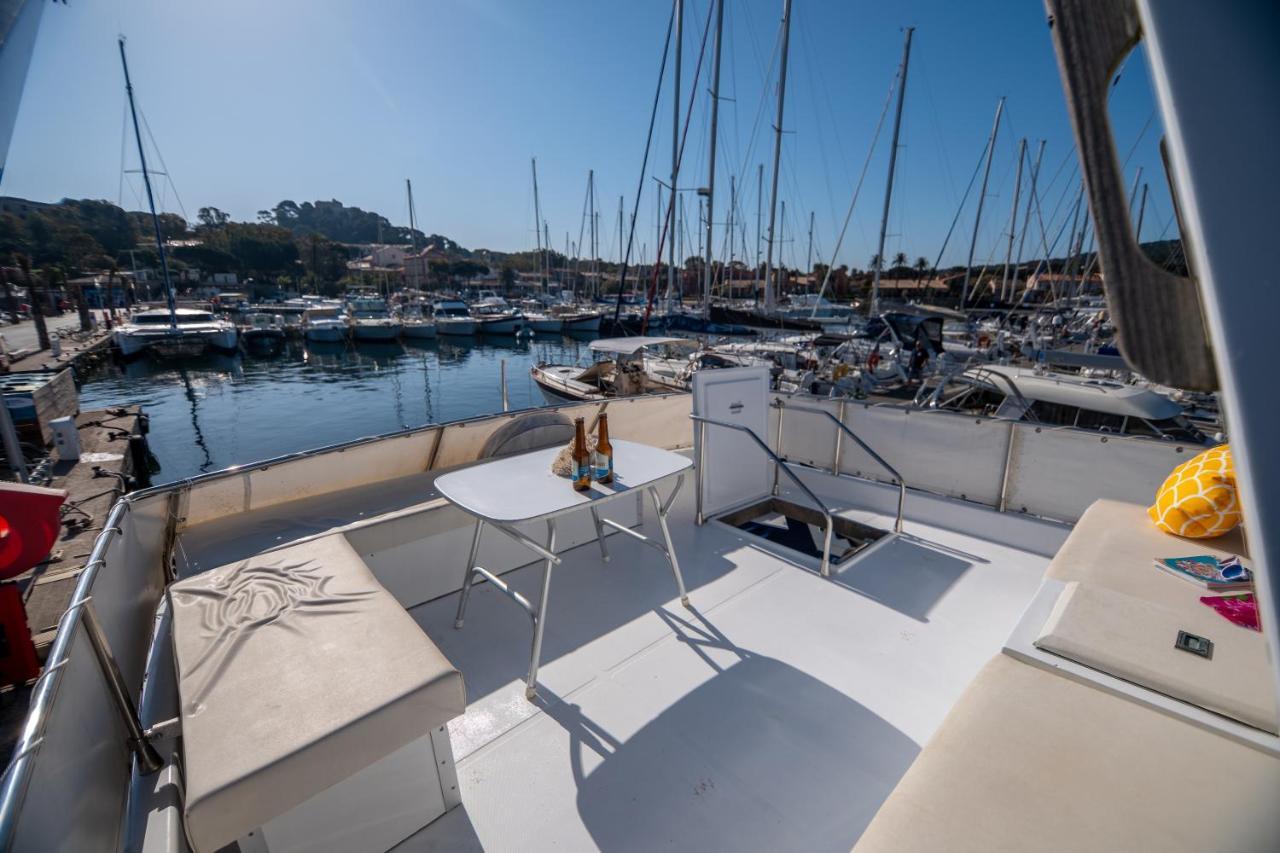 Hebergements Bateaux A Quai Porquerolles Buitenkant foto