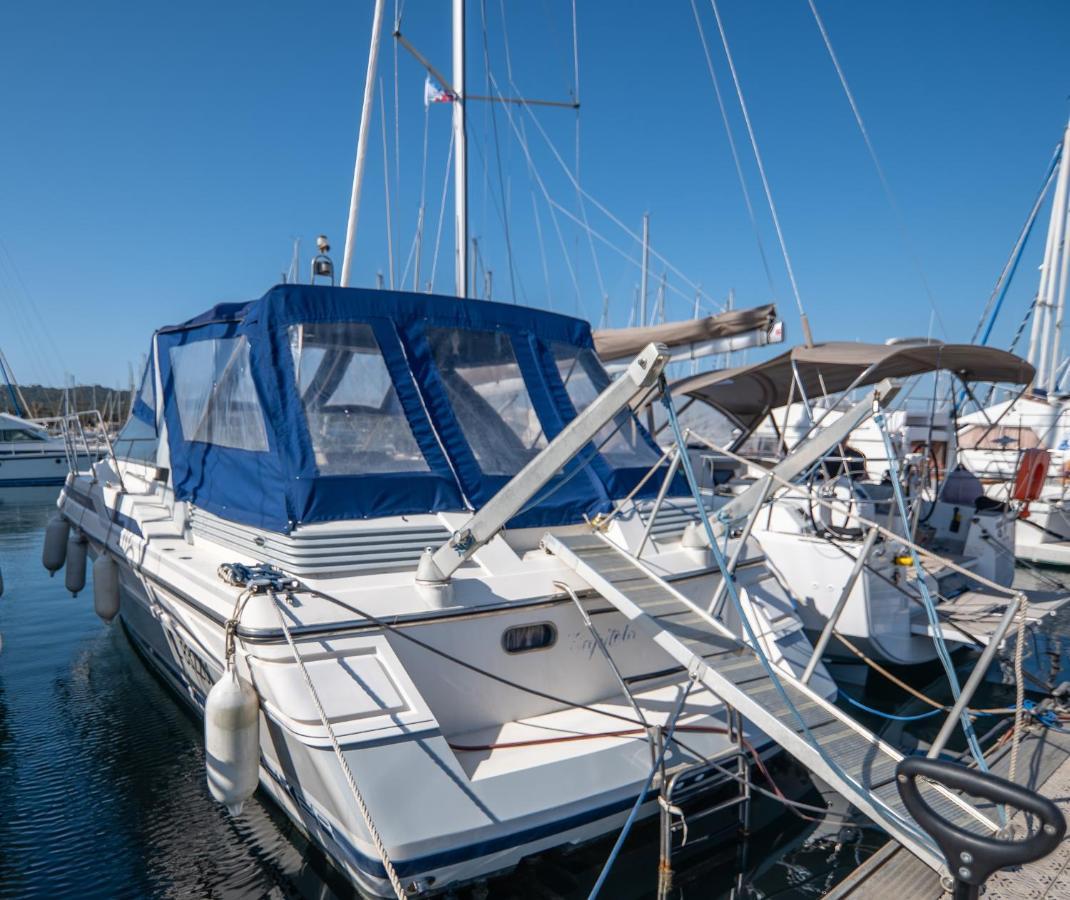 Hebergements Bateaux A Quai Porquerolles Buitenkant foto