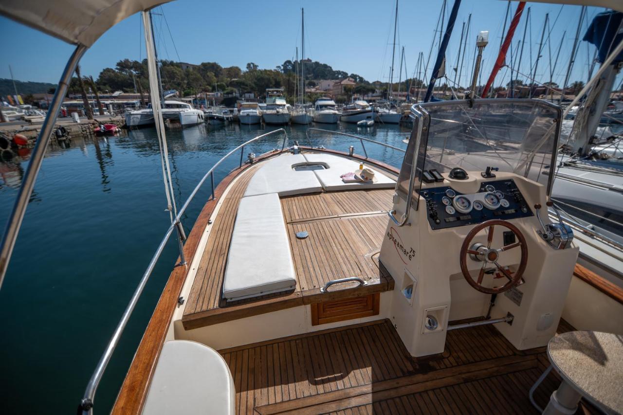 Hebergements Bateaux A Quai Porquerolles Buitenkant foto